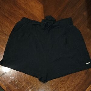 Hurley High Waist Black Shorts for Casual Comfort
